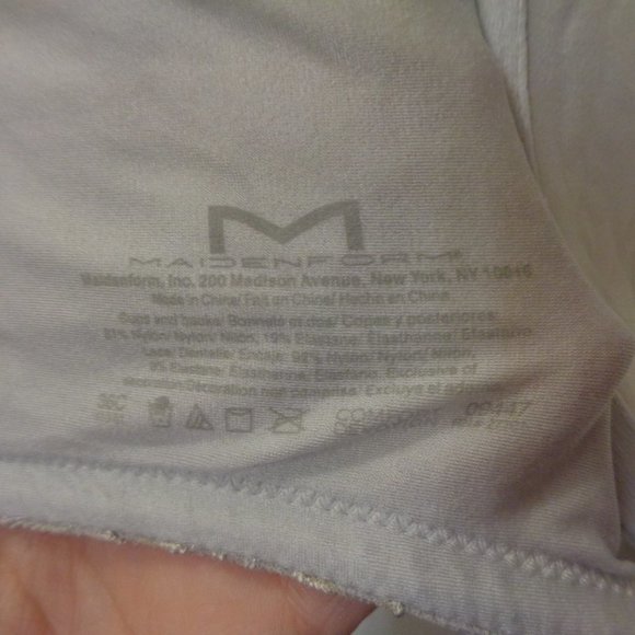 MAIDENFORM Bra Size 36C Style 09447 Underwire - Picture 12 of 12